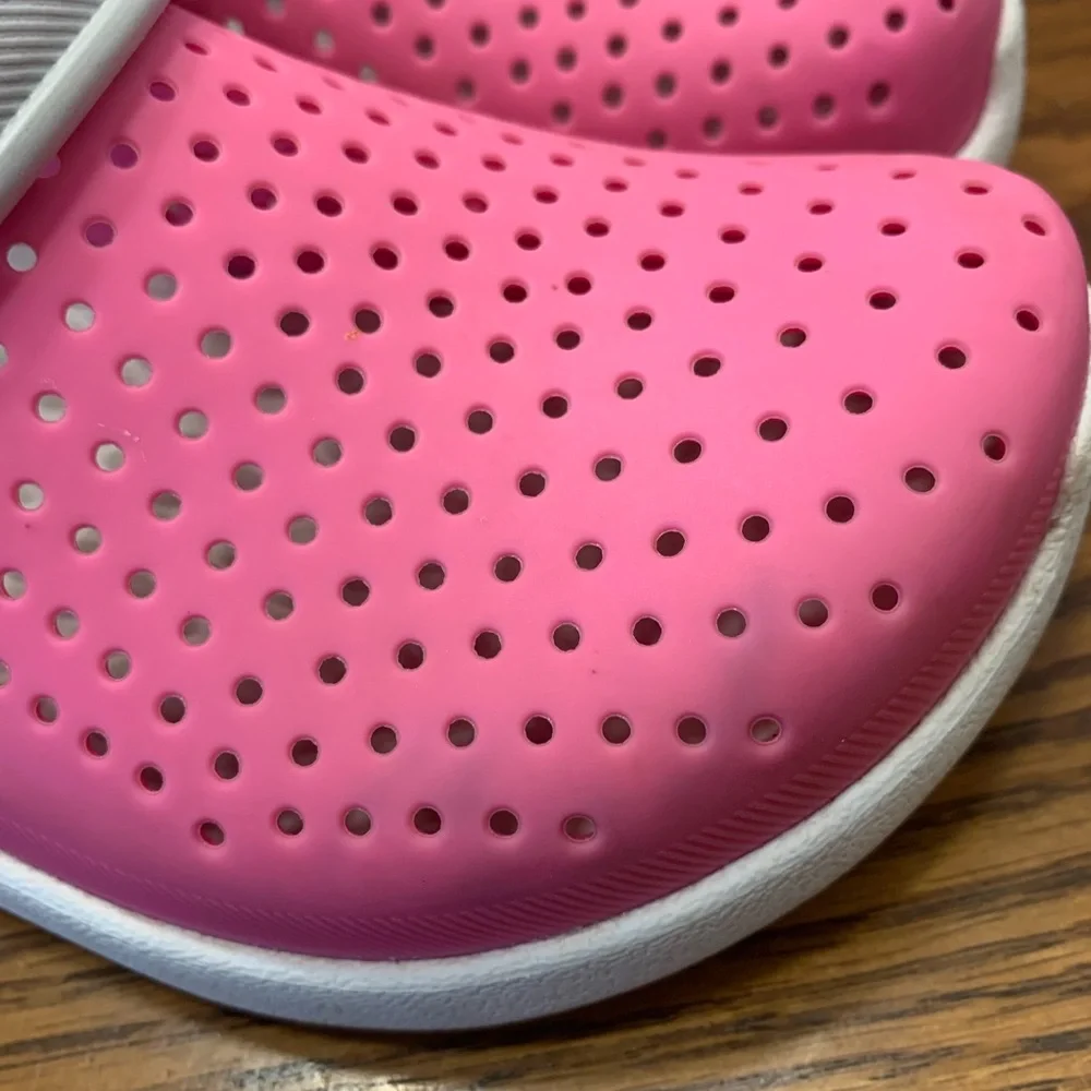 Crocs LiteRide Pink and Gray Water Shoes size J2 light weight comfort fun